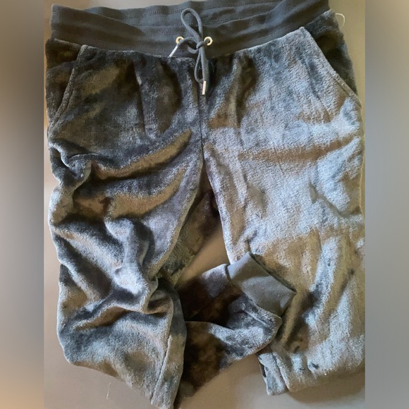 NWT Black velour lounge pants - Picture 2 of 7